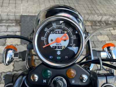 Suzuki ST250E
