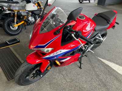 Honda CBR650R 2025