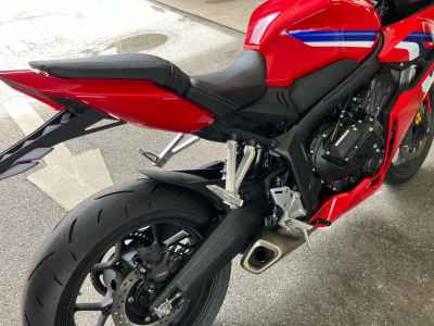 Honda CBR650R 2025