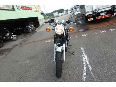 Yamaha SR400 2021