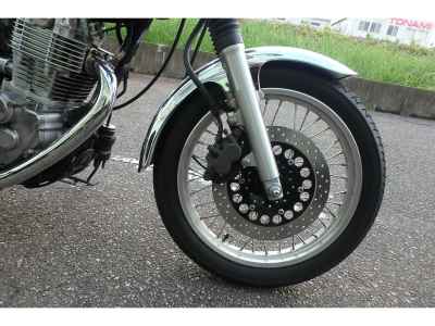 Yamaha SR400 2021