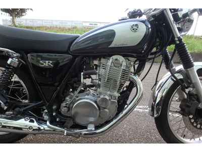 Yamaha SR400 2021