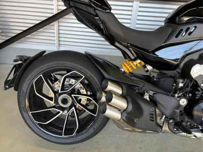 Ducati Diavel V4 2023