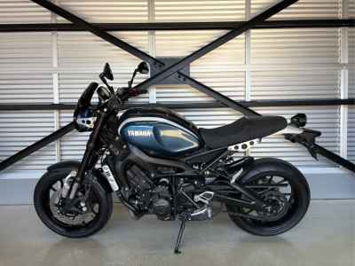 Yamaha XSR900 2016