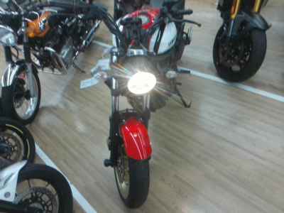 Yamaha XSR700 2021