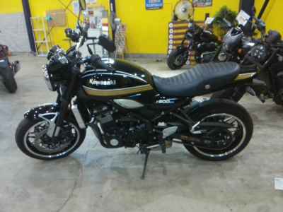 Kawasaki Z900RS 2021