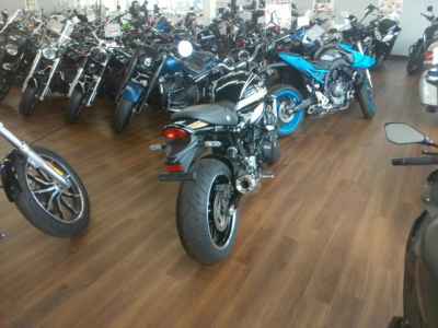 Kawasaki Z900RS 2023