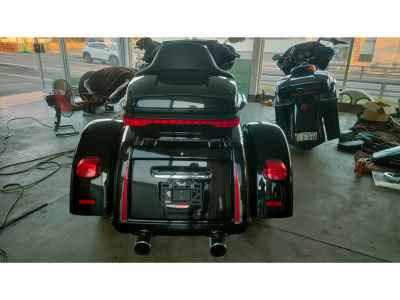 Harley-Davidson FLHTCUTG TRIGLI 2017