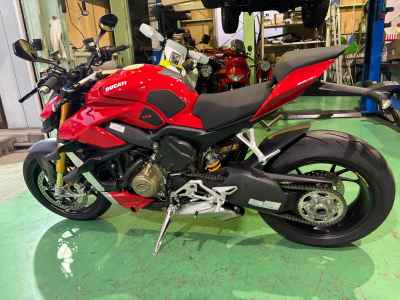Ducati Streetfighter V4S 2021