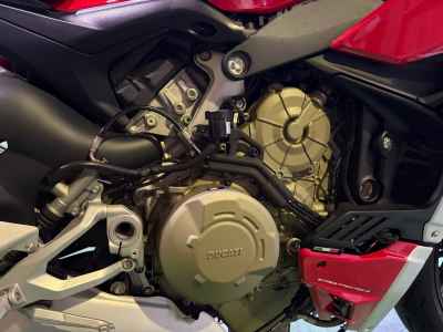 Ducati Streetfighter V4S 2021