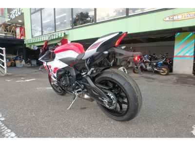 Yamaha YZF-R1 2026