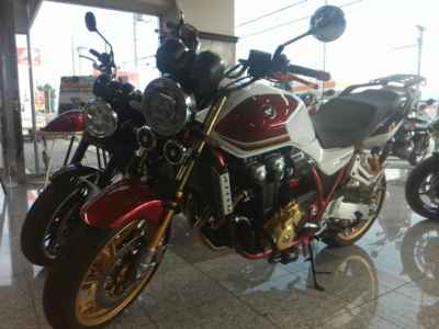Honda CB1300SF 2023