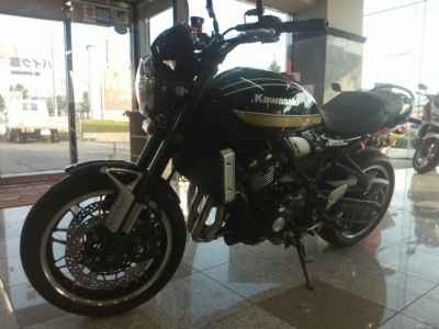 Kawasaki Z900RS 2023