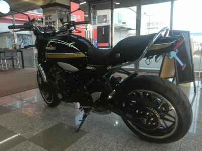 Kawasaki Z900RS 2023
