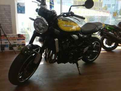 Kawasaki Z900RS 2024