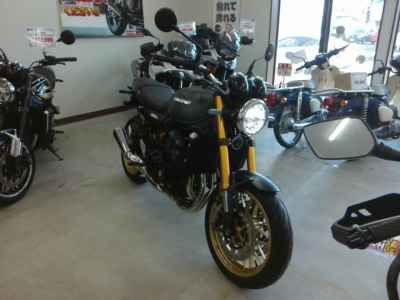 Kawasaki Z900RS 2024