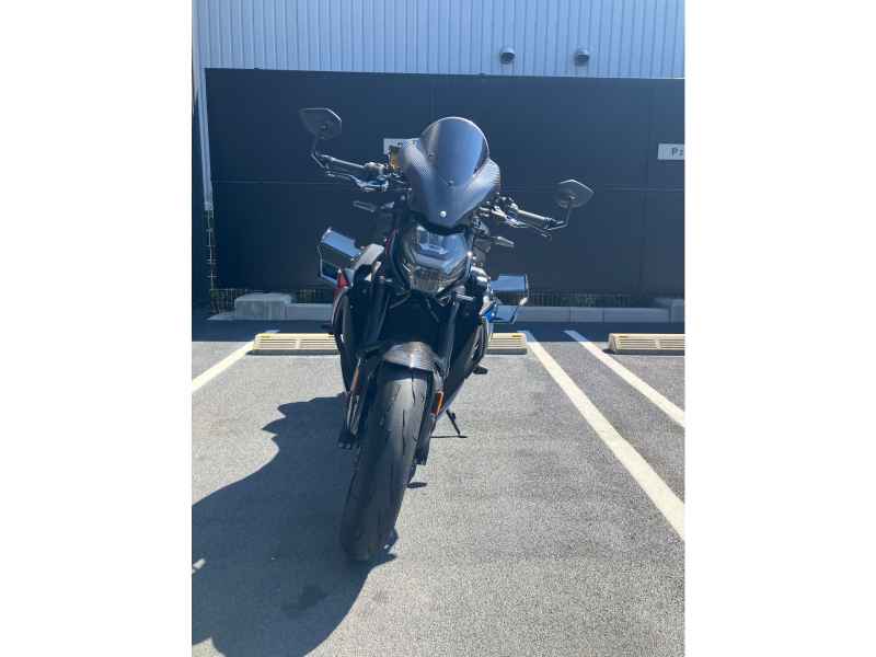 BMW M1000R 2024