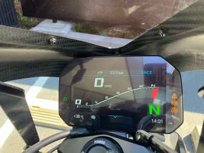 BMW M1000R 2024