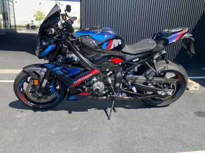 BMW M1000R 2024