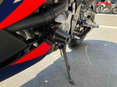 BMW M1000R 2024