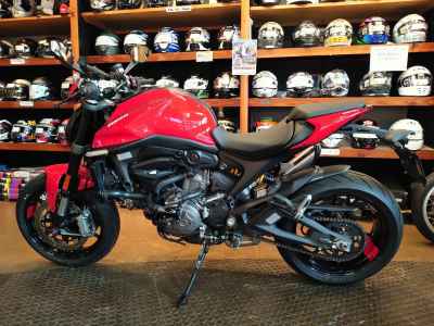 Ducati Monster 937+ 2023