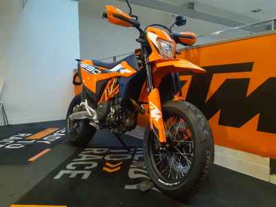 KTM 690 SMC R 2024