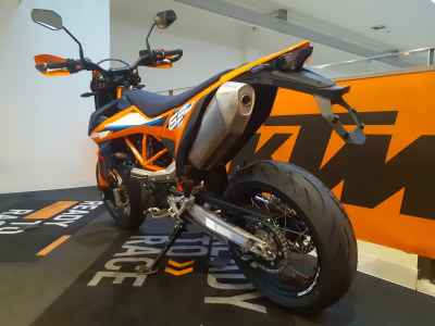 KTM 690 SMC R 2024