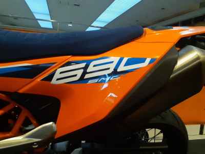 KTM 690 SMC R 2024