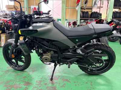Husqvarna Svartpilen 250 2024