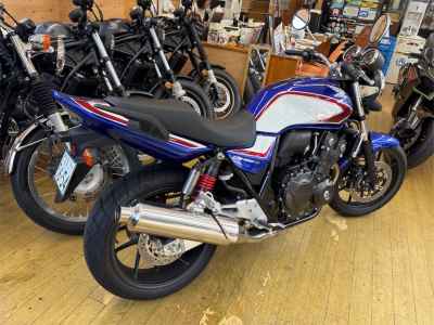 Honda CB400SF 2022
