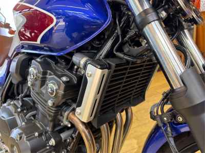 Honda CB400SF 2022