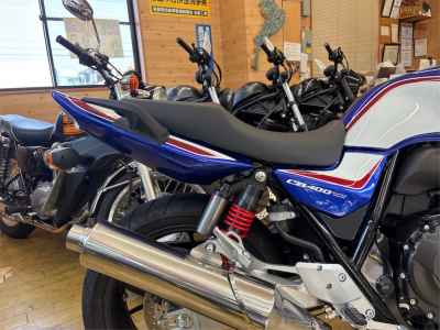 Honda CB400SF 2022