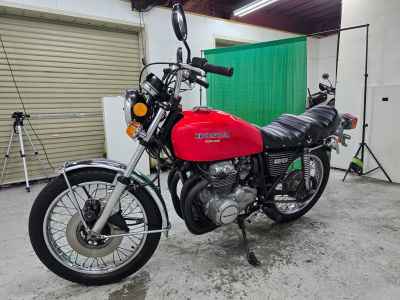 Honda CB400F 2016