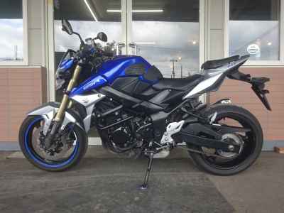 Suzuki GSR750 2014