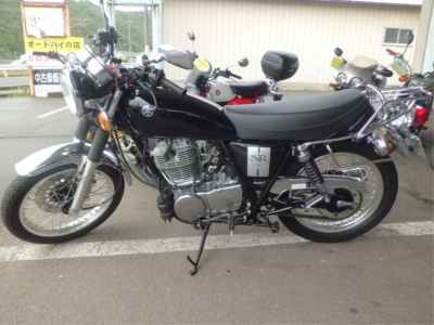 Yamaha SR400 2019