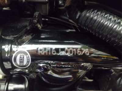Yamaha SR400 2019