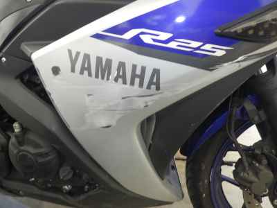 Yamaha YZF-R25 2015