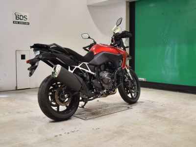 Suzuki V-Strom 800 2025