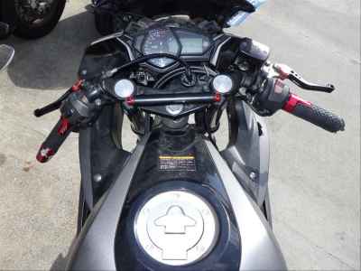 Yamaha YZF-R25 2016