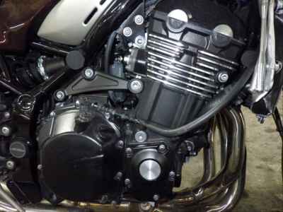 Kawasaki Z900RS 2025
