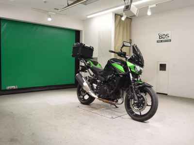 Kawasaki Z400 2022