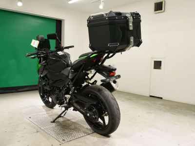 Kawasaki Z400 2022