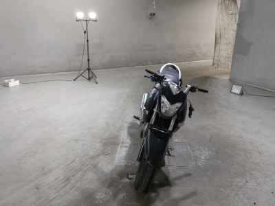 Suzuki GSR250