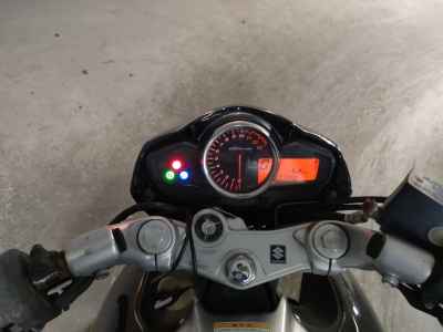 Suzuki GSR250