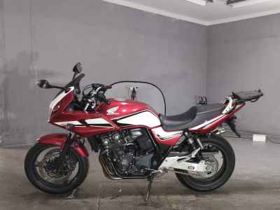 Honda CB400 Super Boldor 2010