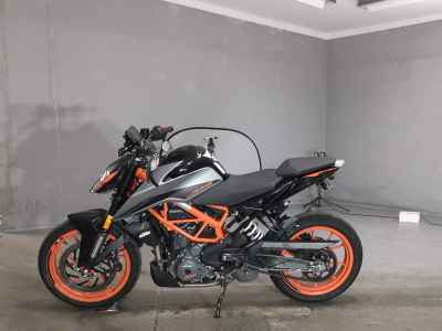 KTM 390 Duke 2025