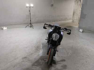 KTM 390 Duke 2025