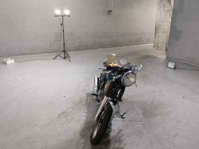 Yamaha SR400 2020