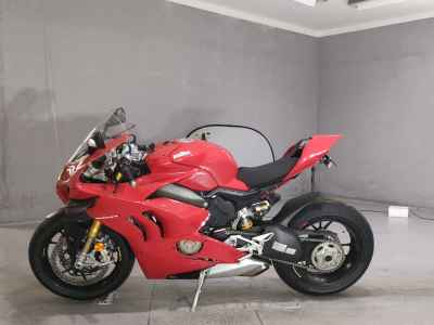 Ducati Panigale V4S 2021