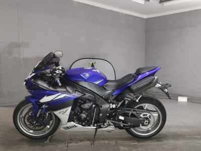 Yamaha YZF-R1